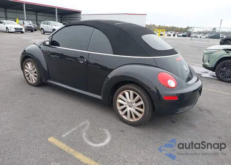 2010 Volkswagen New Beetle 2.5L from USA, damaged, VIN 3VWRW3AL7AM002890